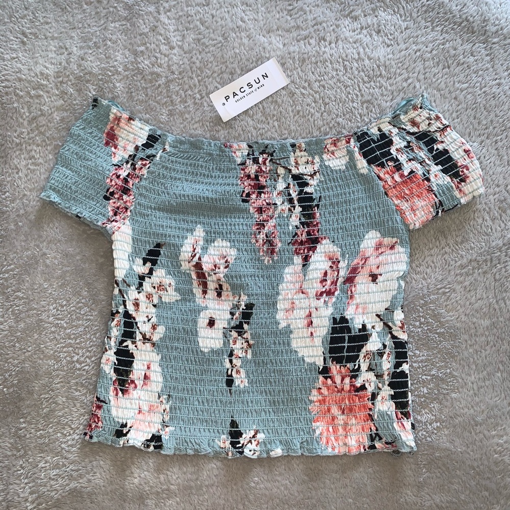 PacSun off the shoulder top NWT